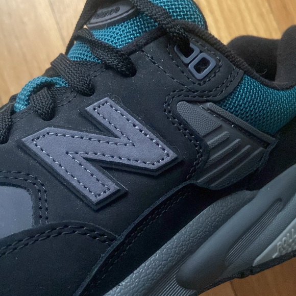 *LIKE NEW, NO BOX* Men’s NEW BALANCE 580 - Picture 3 of 6